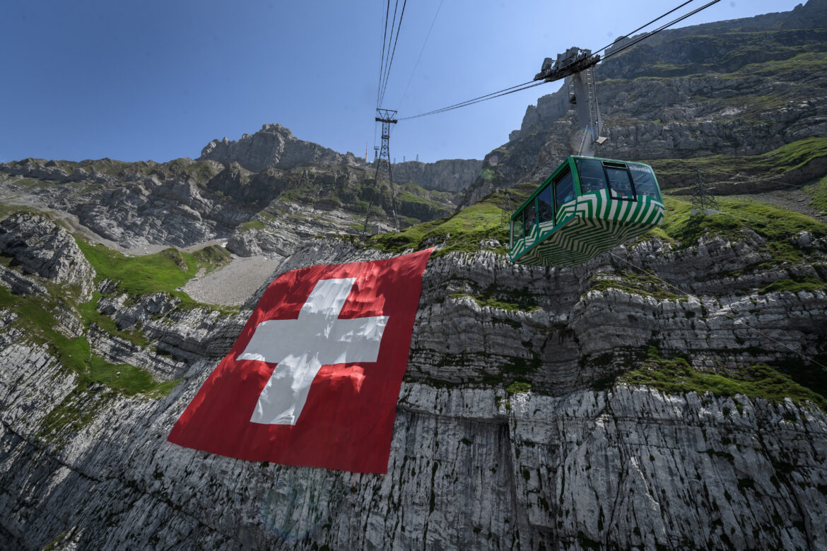 SWITZERLAND-TOURISM-MOUNTAINS-NATIONAL DAY