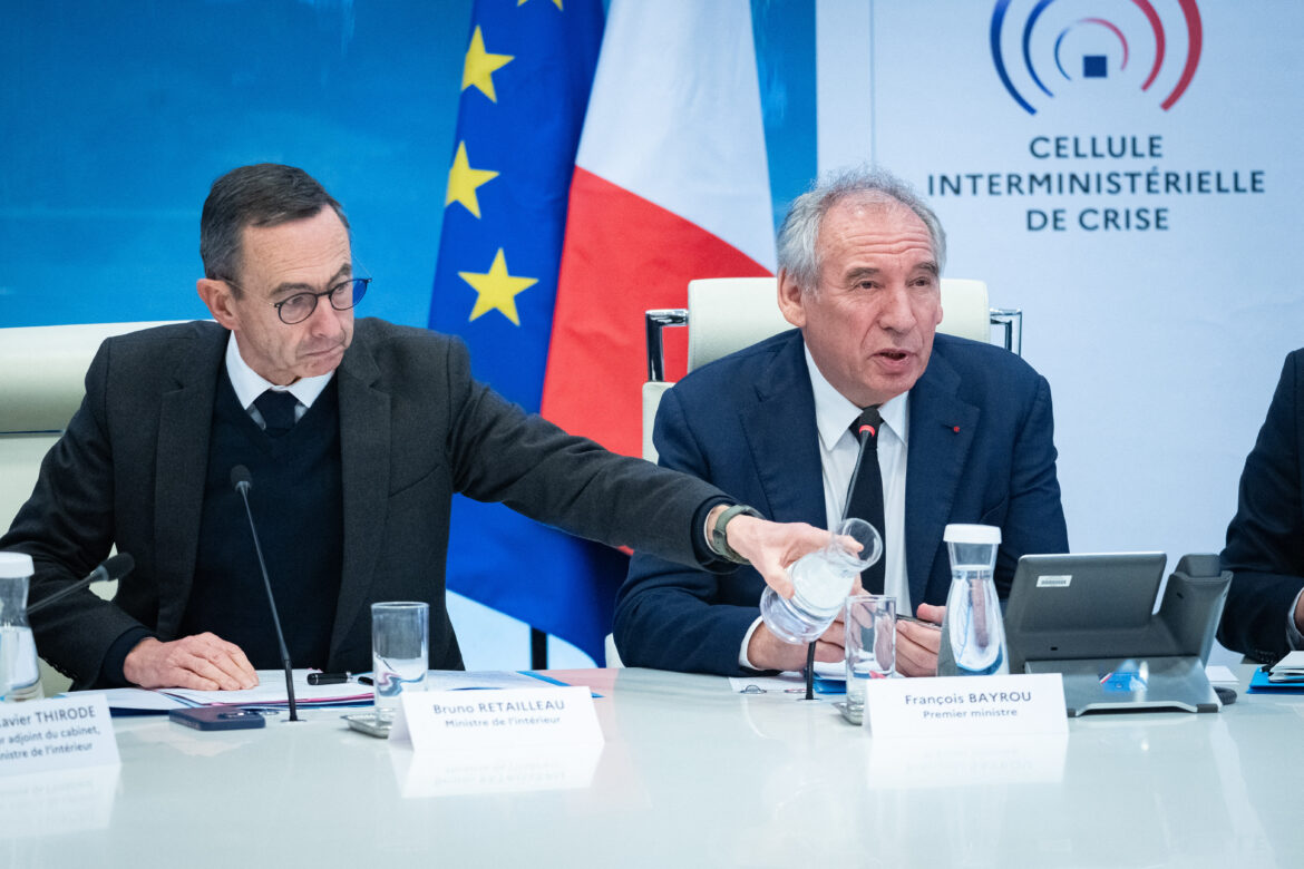 Meeting At The Interministerial Crise Centre – Paris