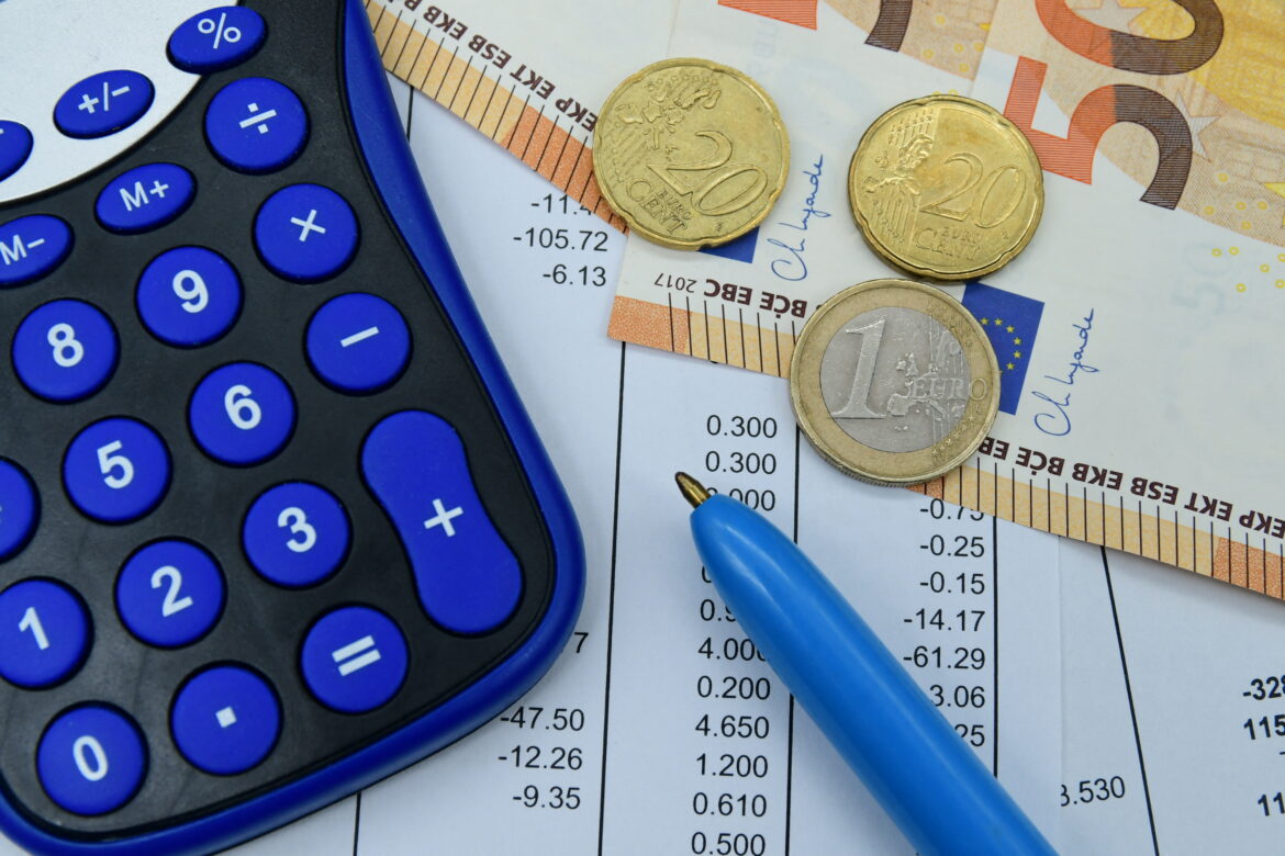 FRANCE – REVALORIZATION OF THE SMIC – CLONAS Photo by Romain Doucelin / Hans Lucas / Hans Lucas via AFP)