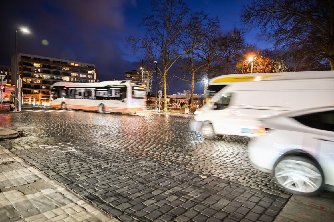 Circulation by night | Circulation de nuit