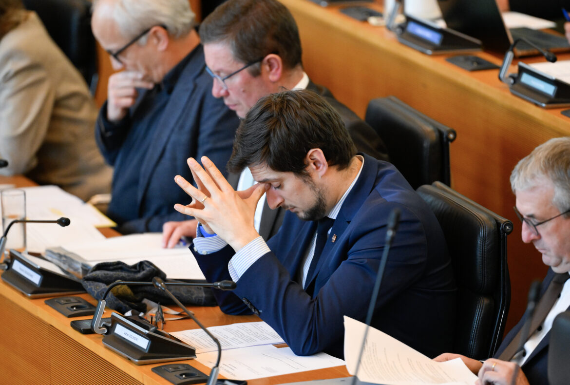 POLITICS WALLOON PARLIAMENT PLENARY