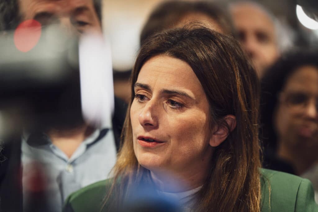 Marine Tondelier : &laquo; Les &eacute;cologistes ne sont pas l&agrave; pour emmerder le monde mais pour le sauver &raquo;