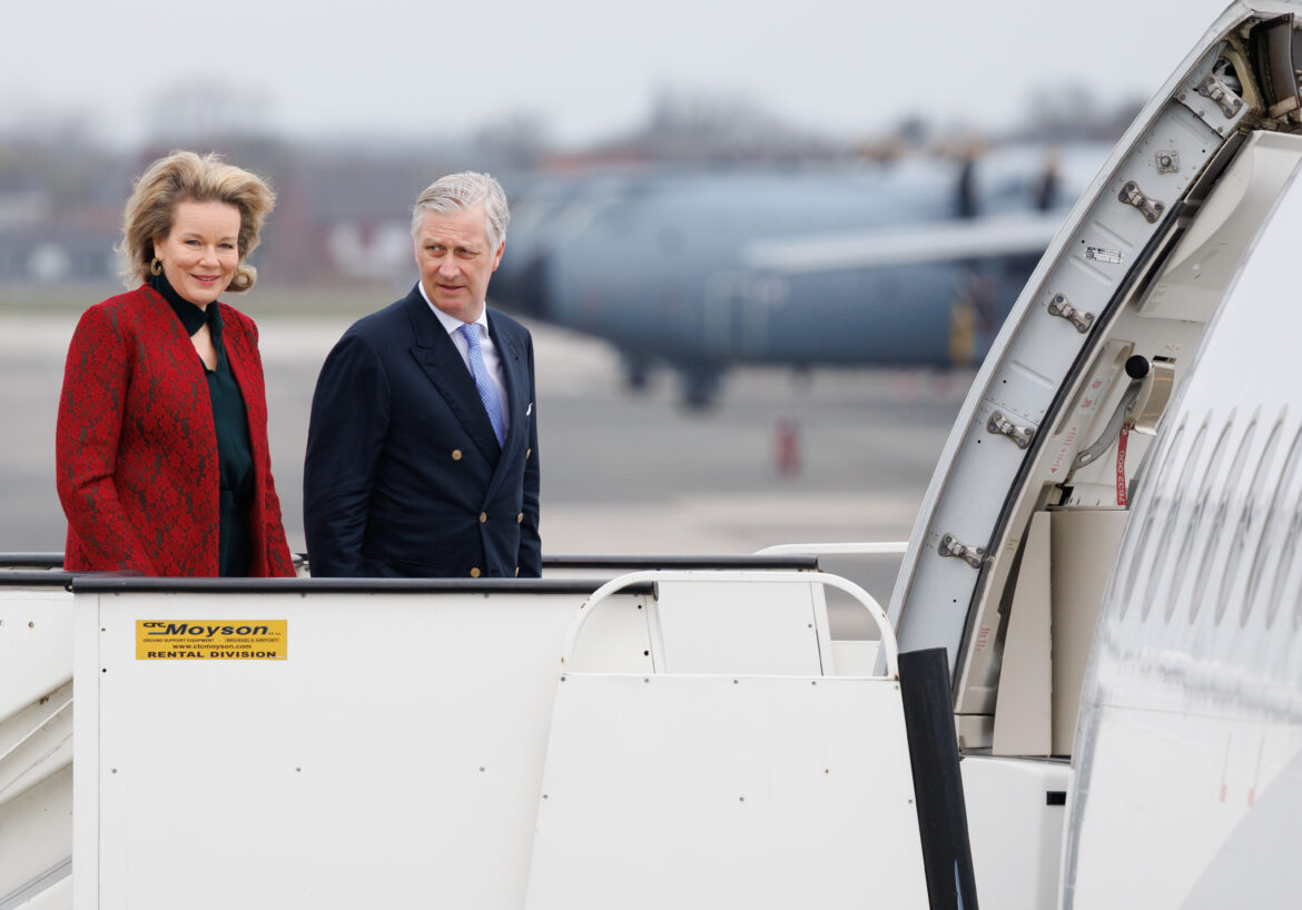 ROYALS VIETNAM MELSBROEK DEPARTURE