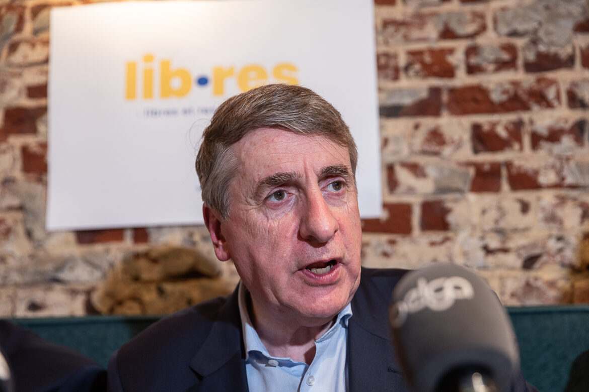 POLITICS MAINGAIN NEW PARTY LIB RES