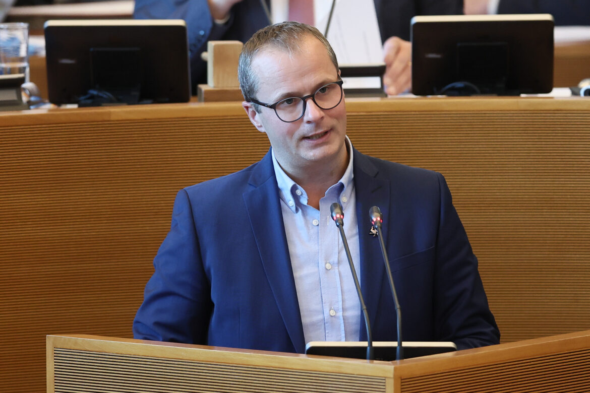 POLITICS WALLOON PARLIAMENT PLENARY