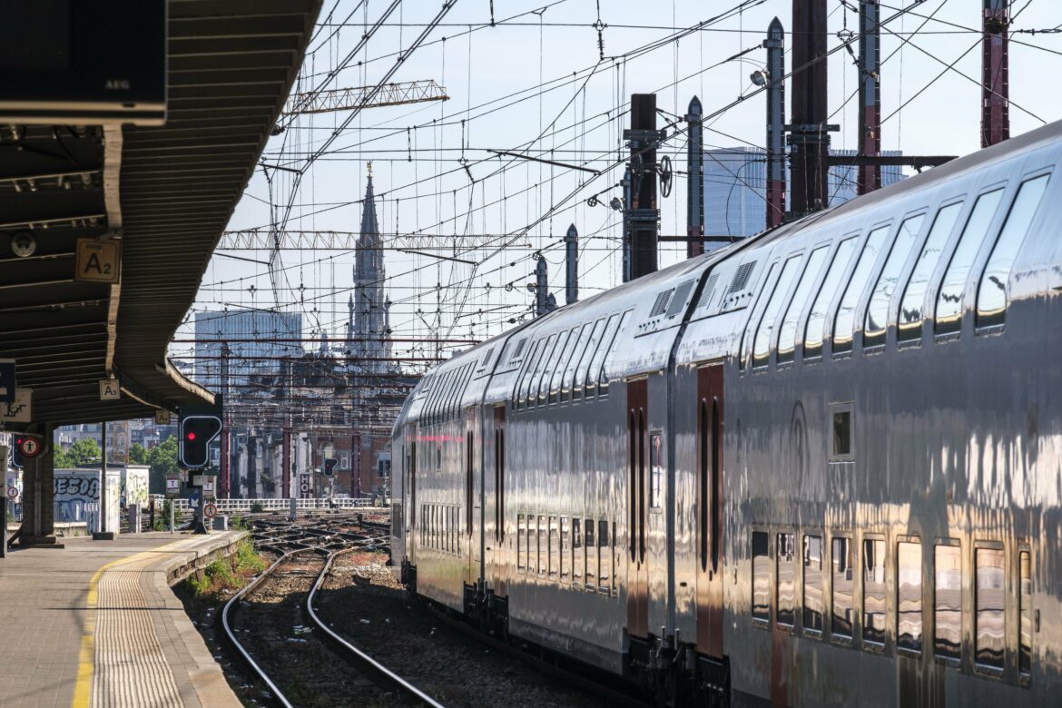 SOUTH BRUSSELS RAILWAY STATION | GARE DU MIDI