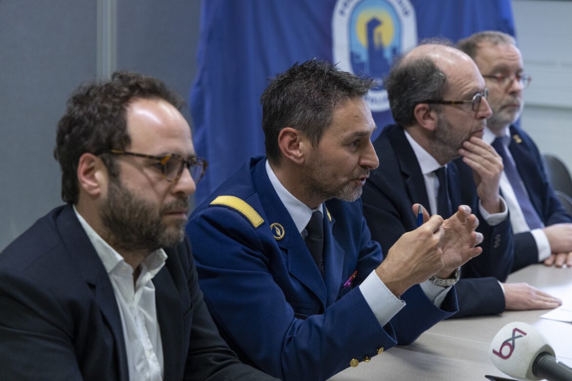 BRUSSELS MIDI ZUID POLICE PRESS CONFERENCE