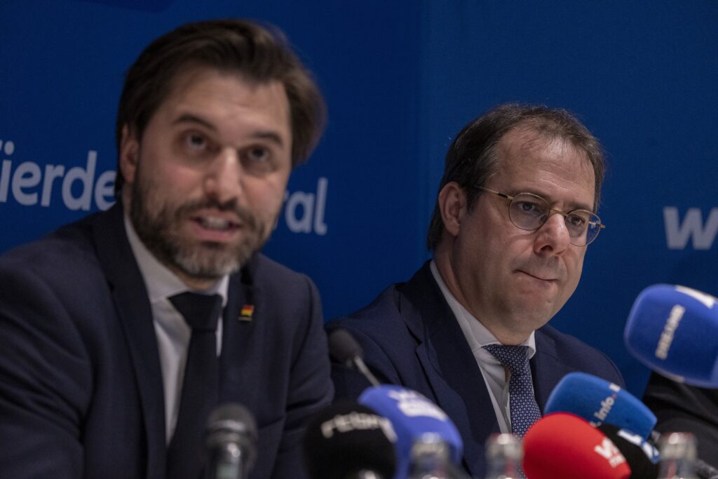 Clarinval se r&eacute;jouit du rapport de l'ONEM.