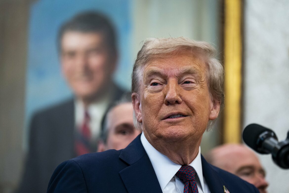 Trump Space Command – DC Photo by Al Drago/Pool/ABACAPRESS.COM