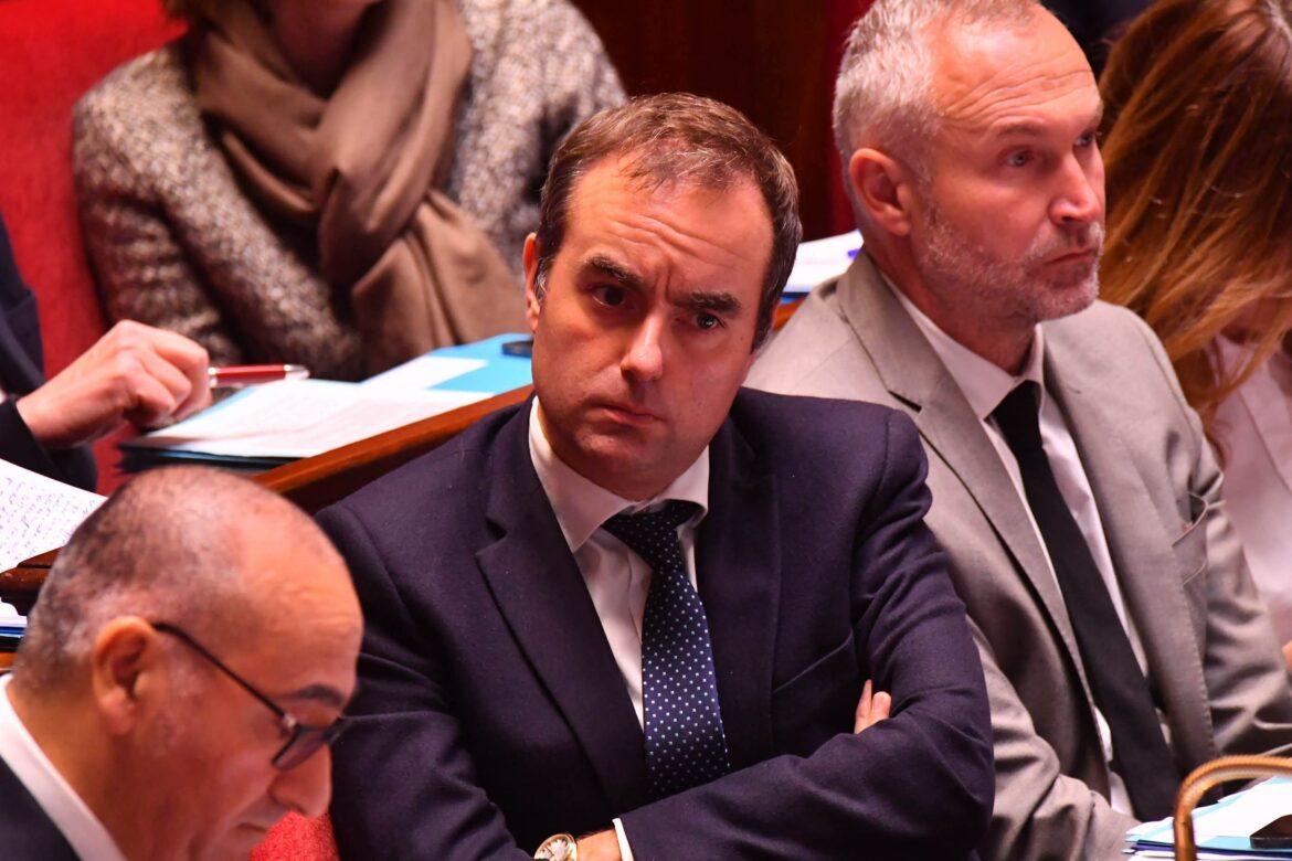 Questions To the Government – Paris