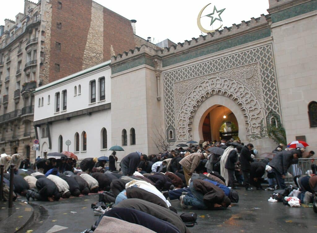 STEPHANE DE SAKUTIN / AFP