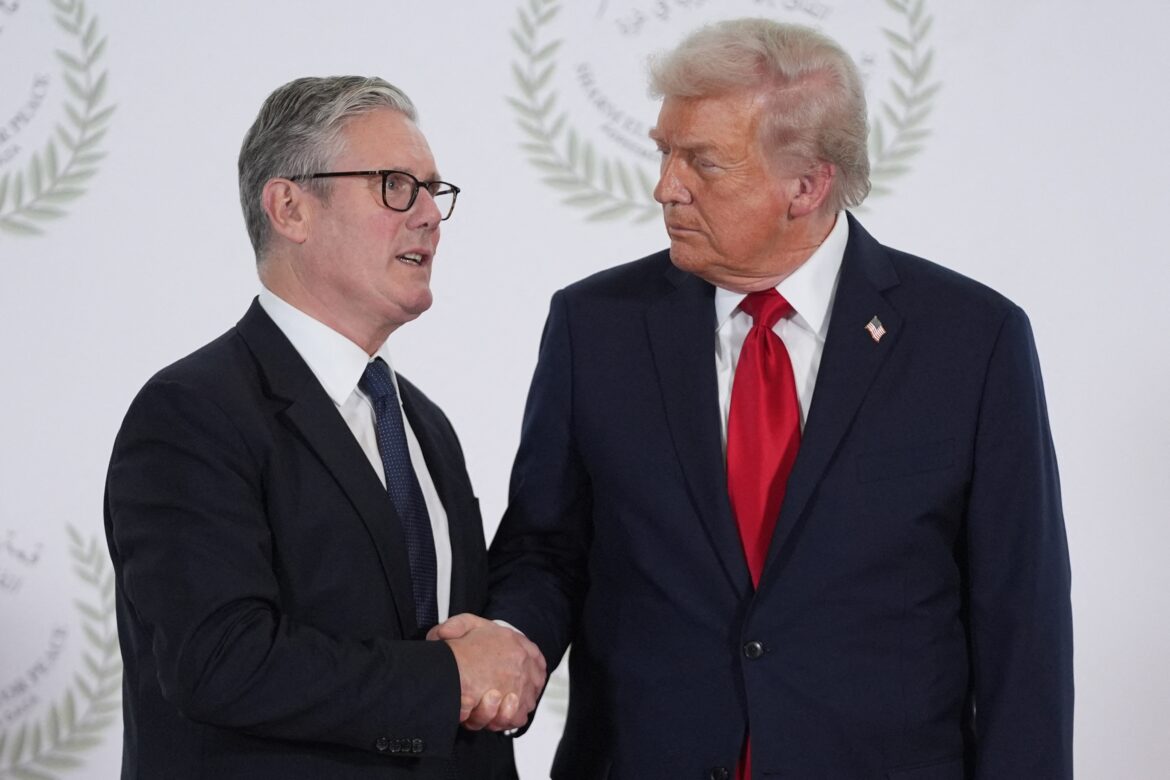 Evan Vucci / POOL / AFP