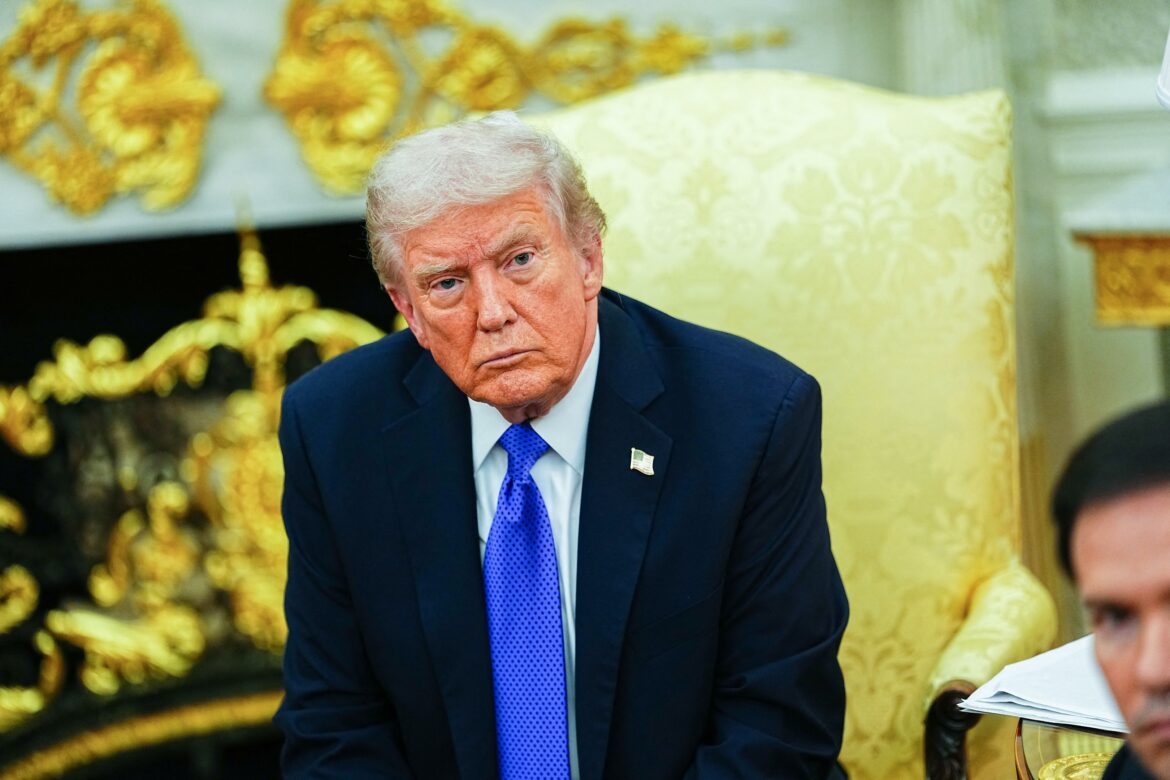 Credit: Aaron Schwartz / Pool via CNP