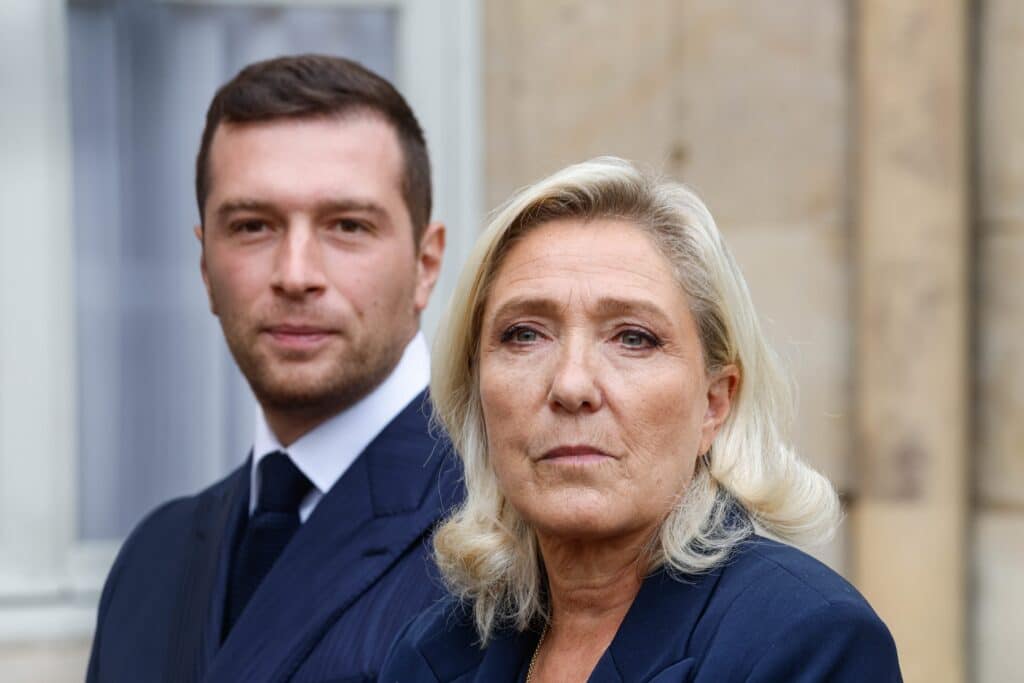 Municipales : le RN pr&eacute;pare l&rsquo;offensive qui pourrait achever Les R&eacute;publicains