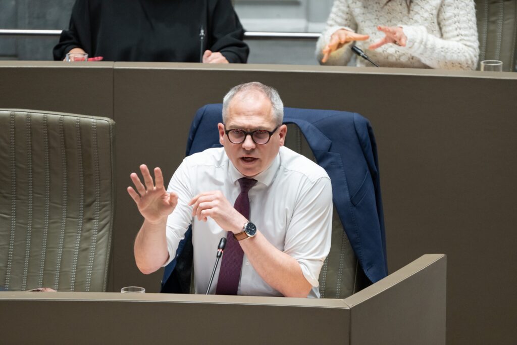 Ministre-pr&eacute;sident flamand : &laquo; Je doute que les institutions europ&eacute;ennes soient capables de r&eacute;pondre aux d&eacute;fis actuels &raquo;