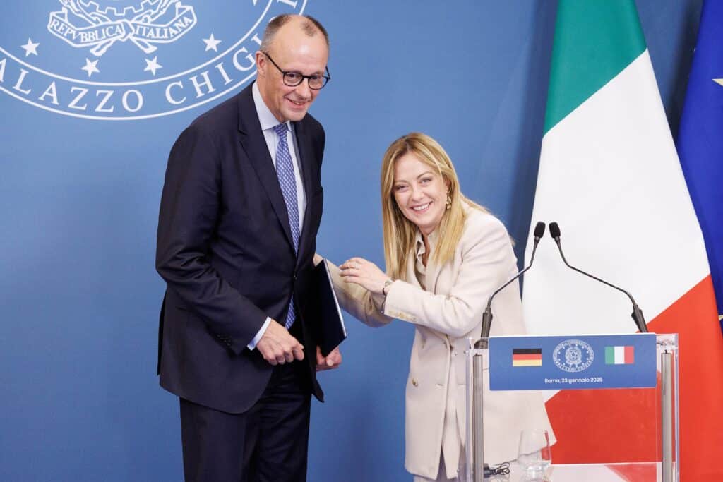 Le couple italo-allemand renforc&eacute;, Macron en spectateur