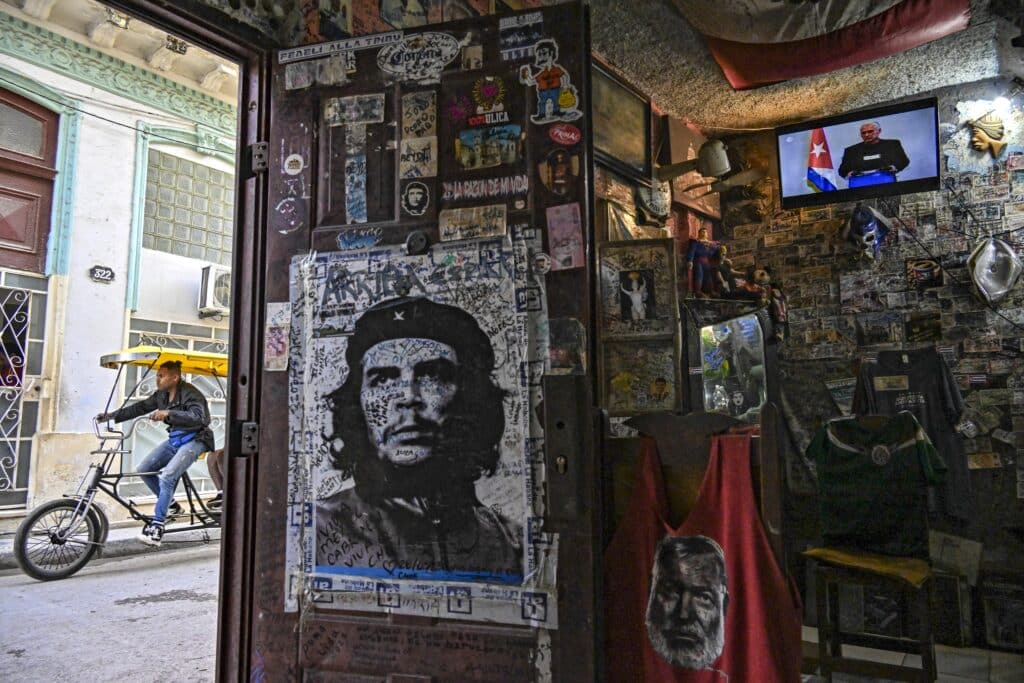 Cuba au bord de la nuit : Trump serre le robinet, La Havane tend la main