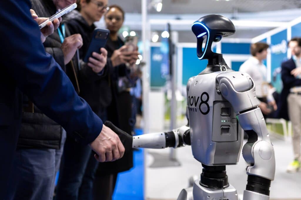 Het &lsquo;ChatGPT-moment&rsquo; van robots komt eraan &mdash; en China wil het claimen