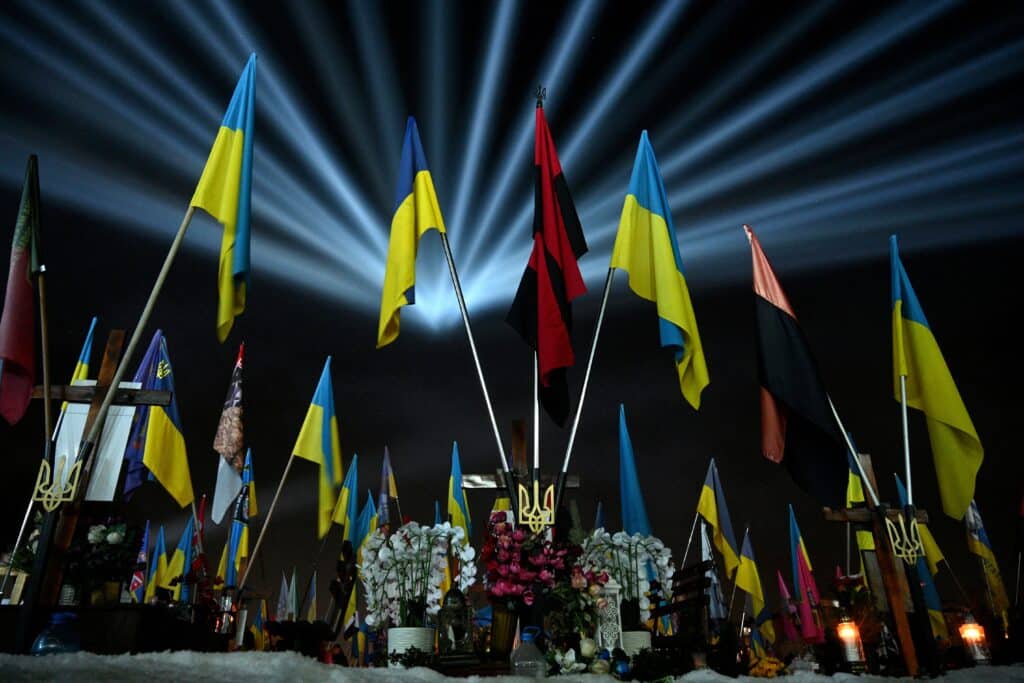 Quatre ans de guerre en Ukraine : le front tient, l&rsquo;Occident vacille