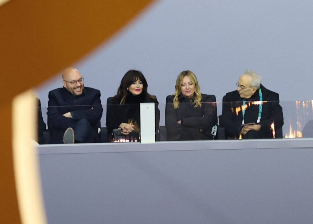 Jeux olympiques d&rsquo;hiver 2026 : Giorgia Meloni d&eacute;nonce des violences et &eacute;voque des &laquo; ennemis de l&rsquo;Italie &raquo;