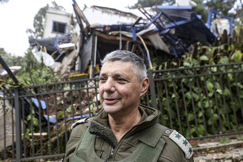 Olivier Rafowicz&nbsp;(Arm&eacute;e isra&eacute;lienne)&nbsp;: &laquo;&nbsp;Il nous reste des milliers de cibles &agrave; neutraliser en Iran&nbsp;&raquo;