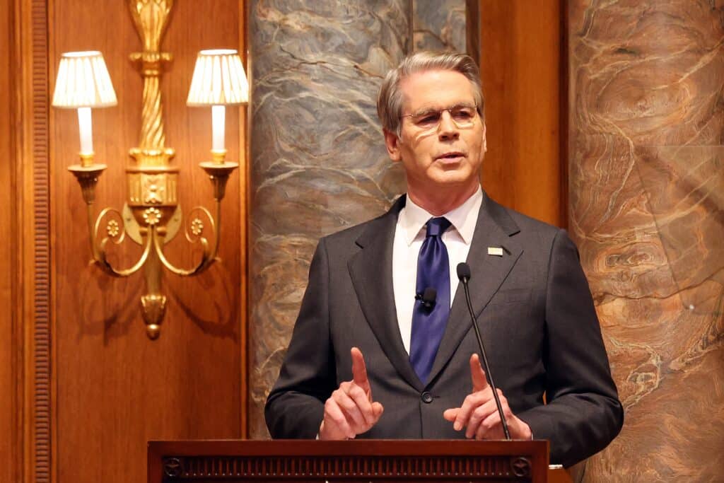 Washington autorise l&rsquo;Inde &agrave; importer du p&eacute;trole russe bloqu&eacute; en mer