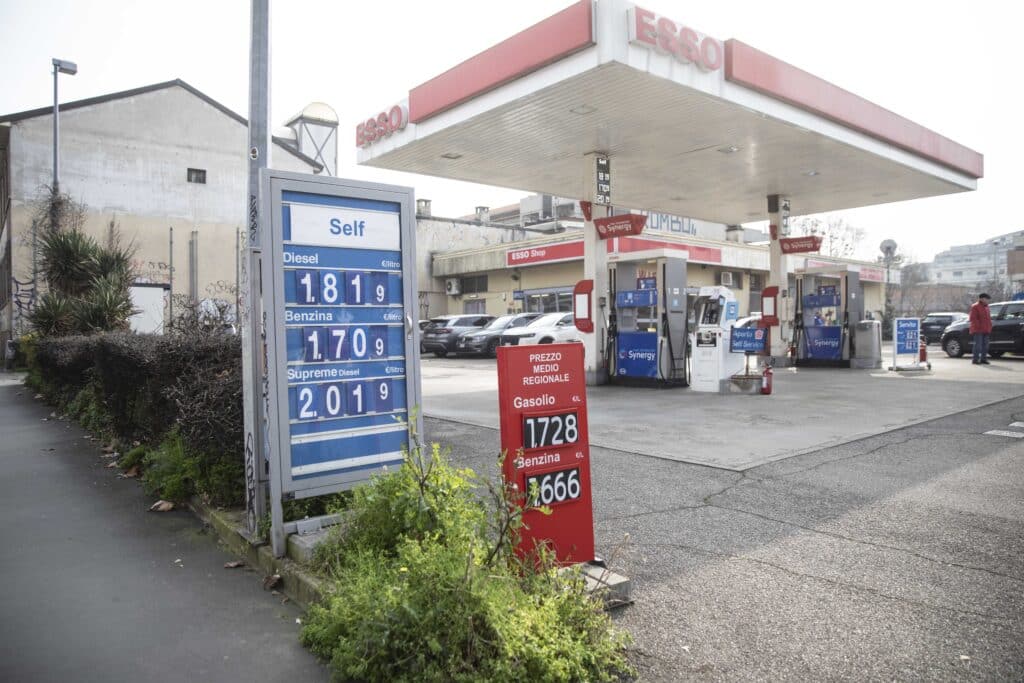 Sluiting van Straat van Hormuz dreigt wereldwijde energiecrisis te veroorzaken