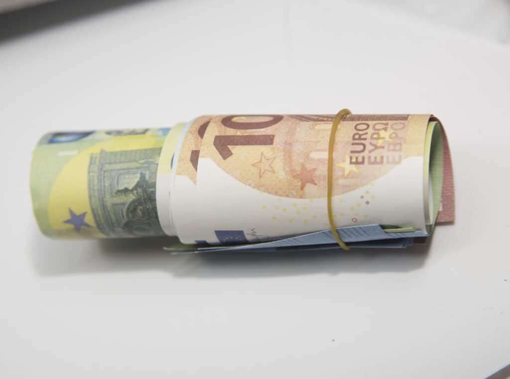 Zwitserland verankert recht op cash in grondwet