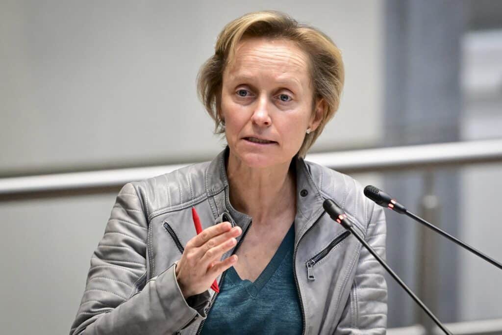 Tot 500 jobs bedreigd door hervorming autokeuring in Vlaanderen