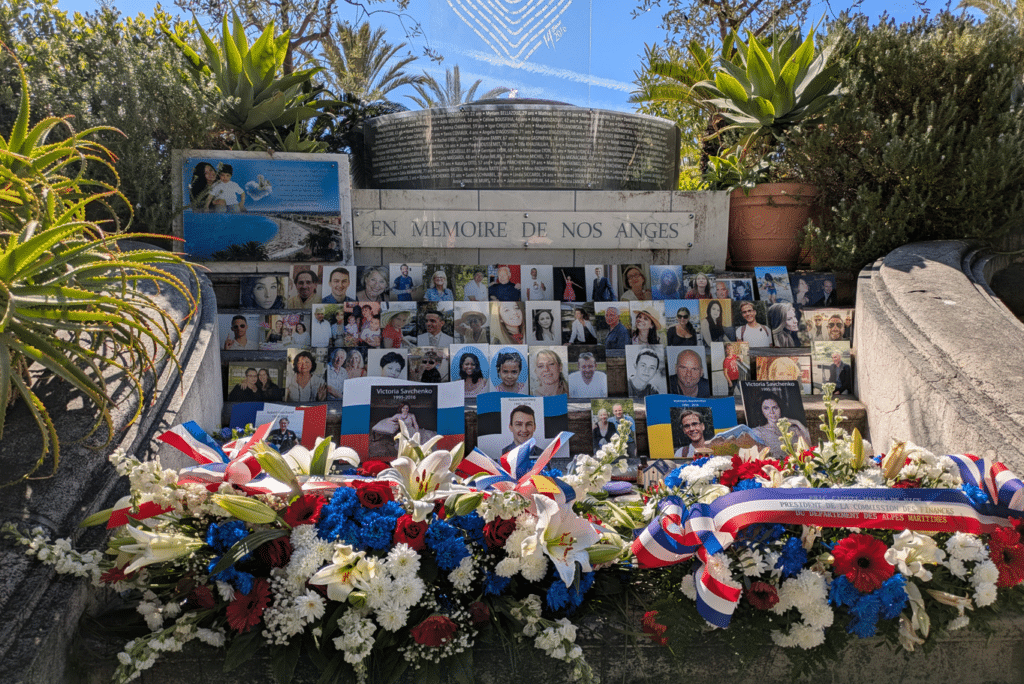 Promenade des Anglais : dix ans apr&egrave;s l'attentat, les blessures restent ouvertes