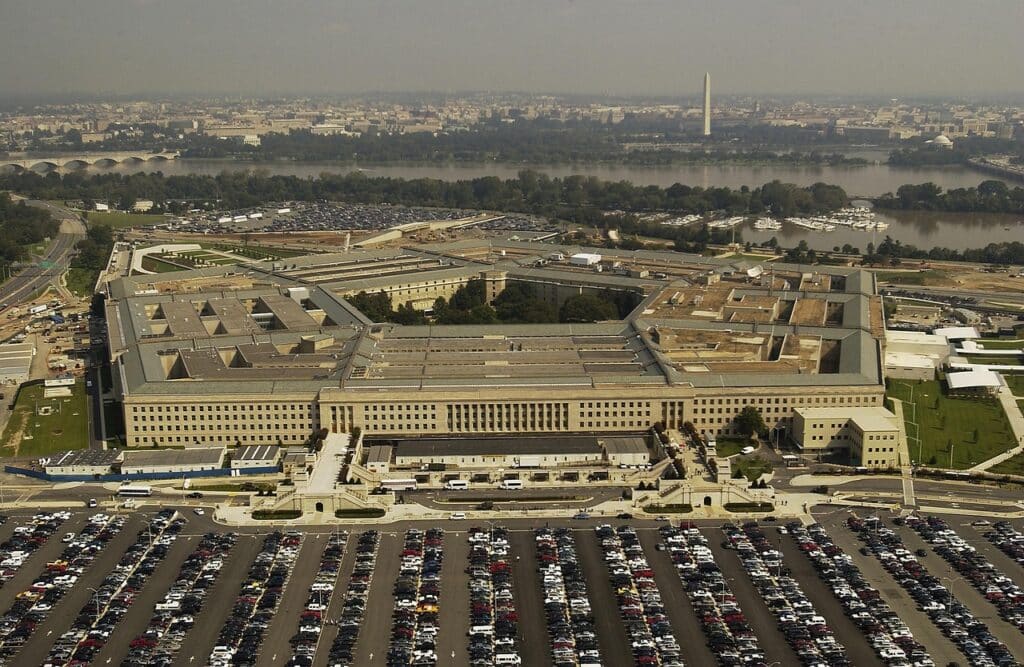 pentagon, washington dc, military, headquarters, vehicles, parking, nature, sky, landscaper, known, famous, landmark, architecture