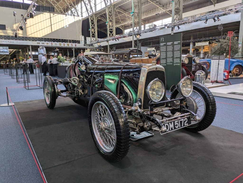 Aston Martin &agrave; l'honneur &agrave; Autoworld, un si&egrave;cle d'&eacute;l&eacute;gance automobile expos&eacute;