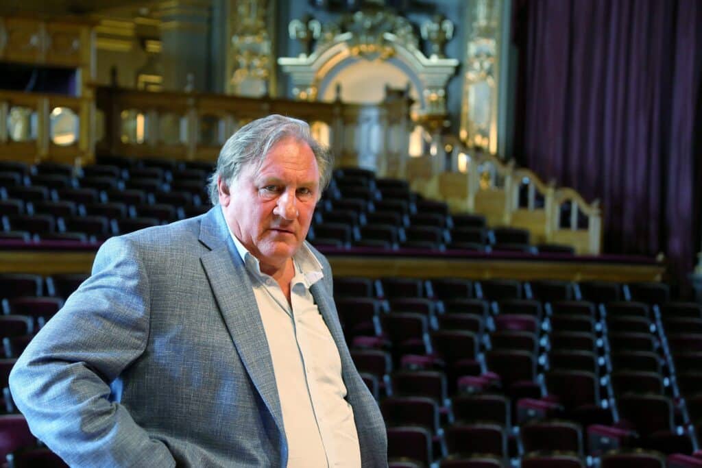 Depardieu abandonne ses poursuites contre Compl&eacute;ment d&rsquo;enqu&ecirc;te