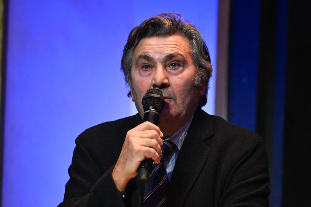 Paul Amar ou la r&eacute;volte d&rsquo;un journaliste contre le d&eacute; pip&eacute; m&eacute;diatique