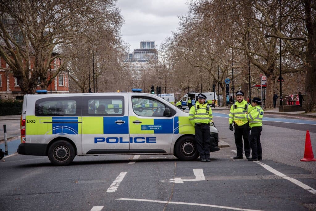 Royaume-Uni : les &laquo; link-up &raquo;, une jeunesse souvent issue de l'immigration en rupture qui produit une onde de choc dans le pays