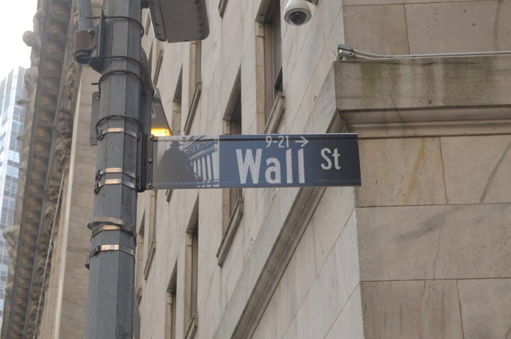 Wall Street change de m&eacute;tier : de la sp&eacute;culation &agrave; l&rsquo;ing&eacute;nierie du capital