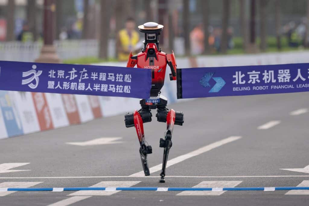 Quand les robots battent l&rsquo;homme : la Chine met en sc&egrave;ne sa puissance technologique