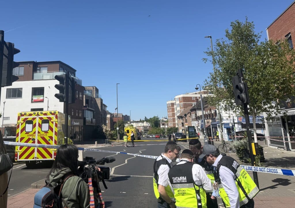 Londres, apr&egrave;s l&rsquo;incendie d&rsquo;un m&eacute;morial, une attaque au couteau secoue Golders Green