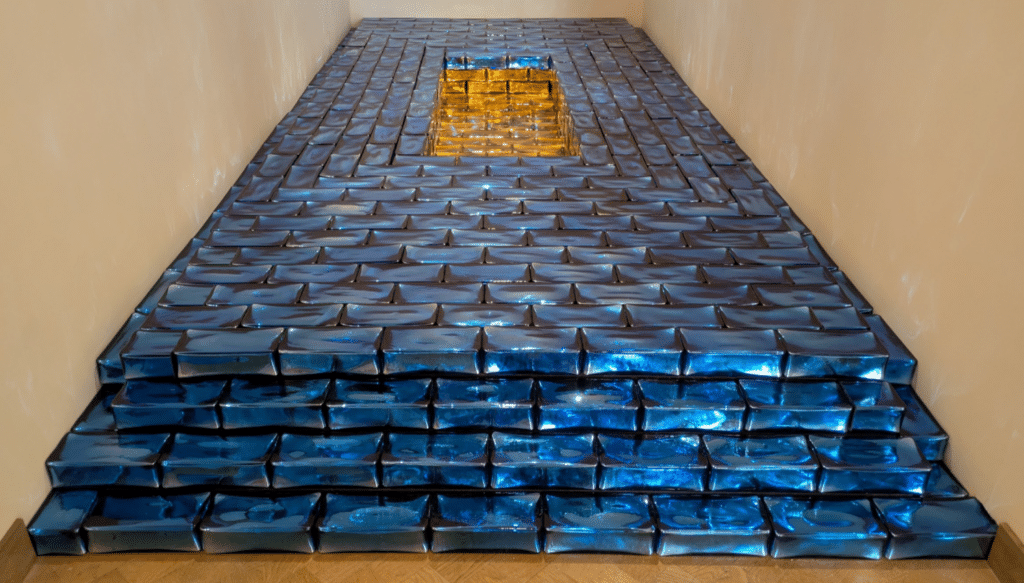 Jean-Michel Othoniel transforme la Villa Empain en carnet de voyage po&eacute;tique (exposition)