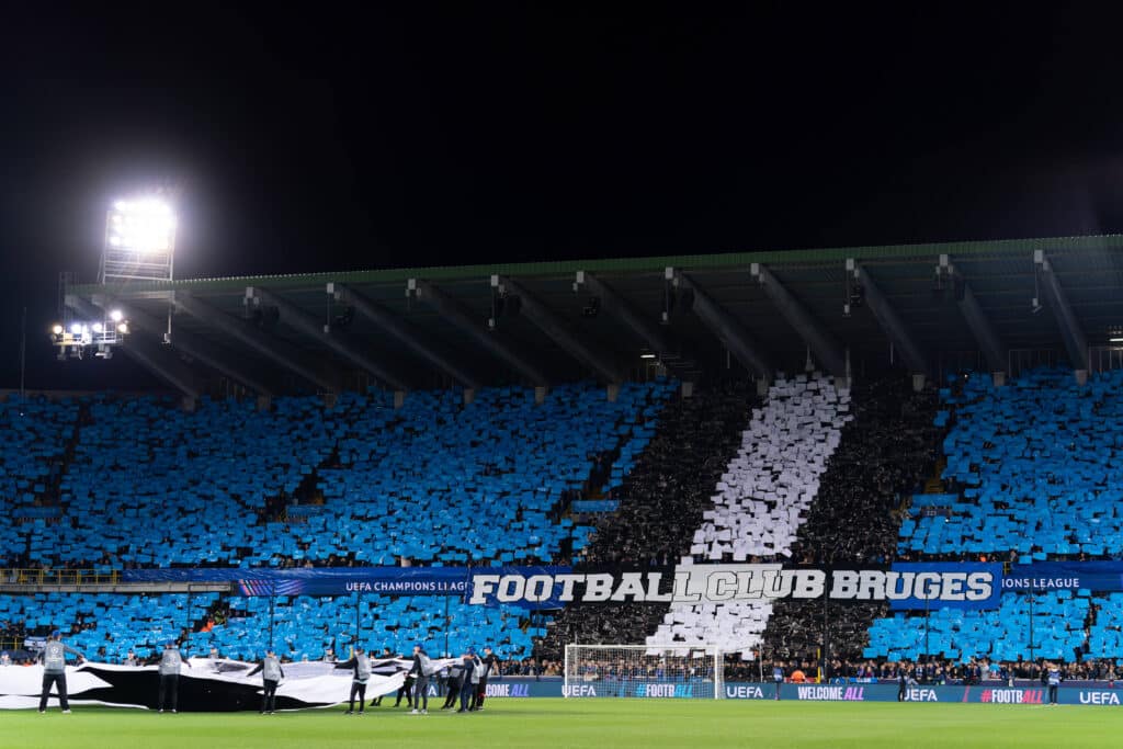 &laquo; Qui ne saute pas est un juif &raquo; : pol&eacute;mique autour de chants en tribunes en Belgique