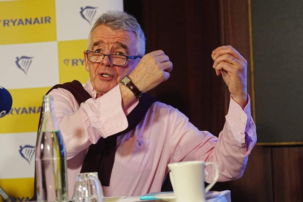 Ryanair veut limiter l&rsquo;alcool dans les a&eacute;roports, les pubs britanniques montent au front