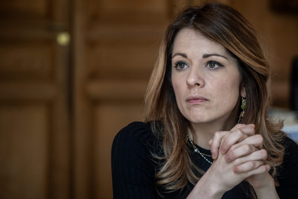 Carburants : Maud Bregeon veut faire payer TotalEnergies pour le pouvoir d&rsquo;achat des Fran&ccedil;ais