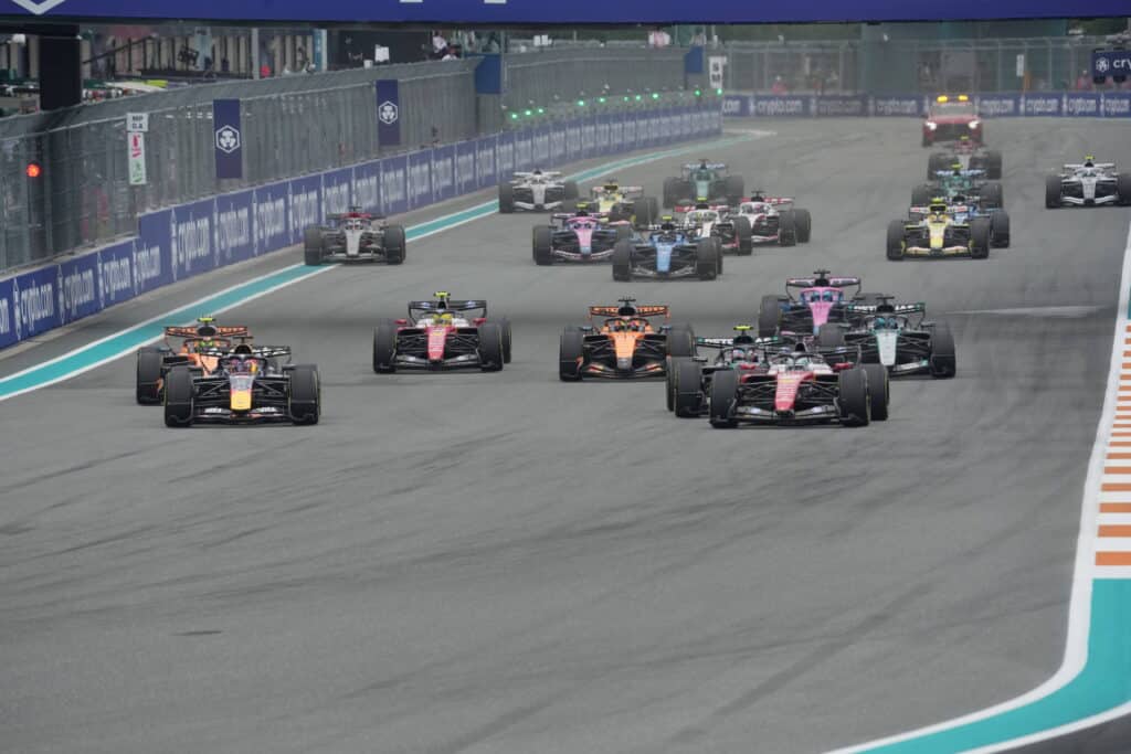 L&rsquo;IA, le nouveau pilote invisible qui r&eacute;volutionne la Formule 1