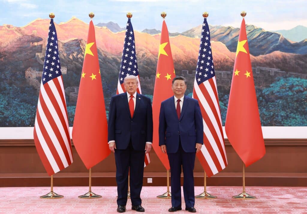 Trump re&ccedil;u en grande pompe en Chine : P&eacute;kin d&eacute;roule le tapis rouge malgr&eacute; les tensions mondiales