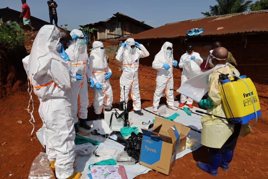 Ebola au Congo : un m&eacute;decin am&eacute;ricain &eacute;vacu&eacute; regarde ses coll&egrave;gues mourir