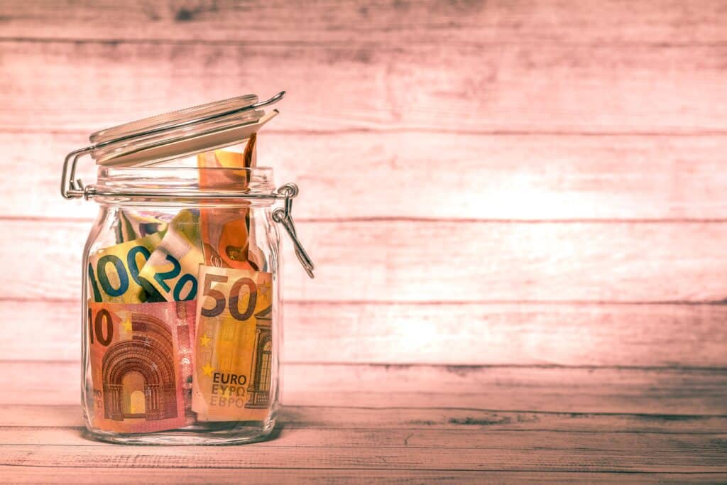 La guerre avec l&rsquo;Iran frappe d&eacute;sormais les salaires : le pouvoir d&rsquo;achat recule dans les pays riches