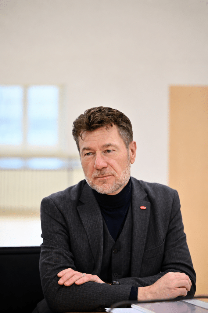 ABVV wil werkgevers 24 maanden laten betalen voor langdurig zieken. Unizo vreest voor kmo&rsquo;s