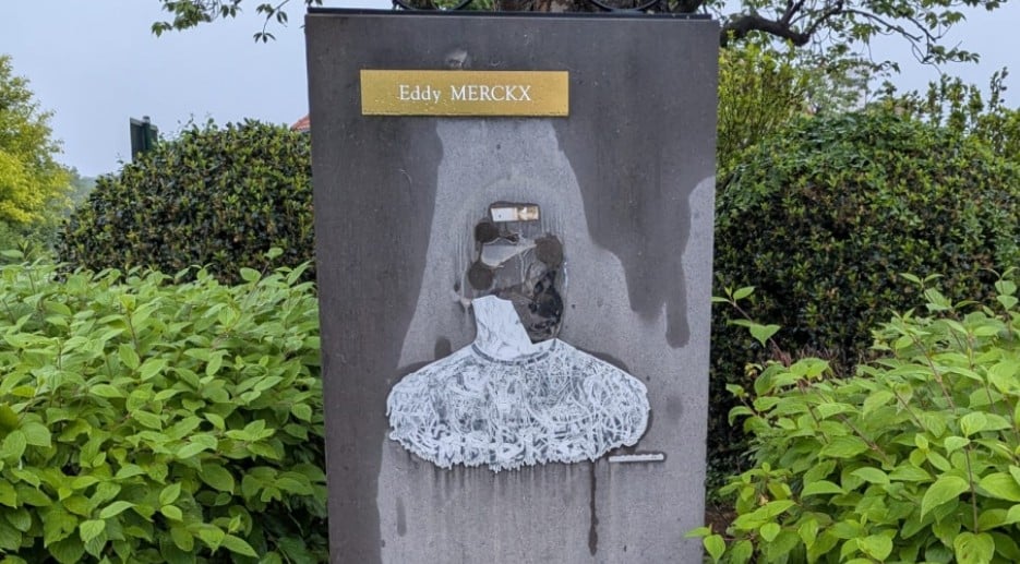 Woluwe-Saint-Pierre :&nbsp;la st&egrave;le d'Eddy Merckx vandalis&eacute;e