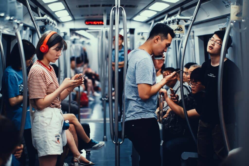 De smartphone als rem op gezinsvorming