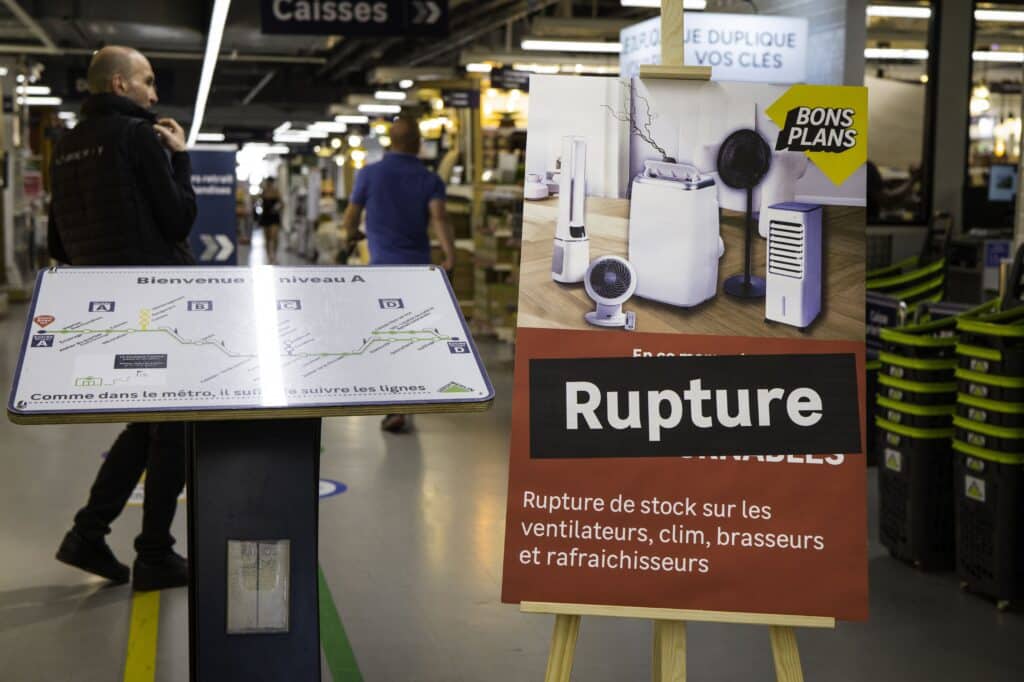 France : La chaleur d&eacute;clenche des bousculades pour acheter un climatiseur &laquo; c'&eacute;tait la guerre &raquo;